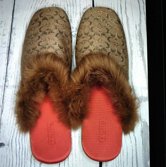 FLASH SALE! COACH SLIPPERS - Picture 2 of 3